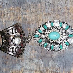 Vintage turquoise  charm (f8)